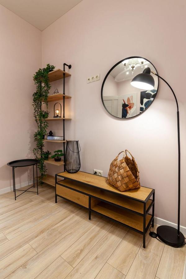Avangard Magnus Apartment Lviv Exterior photo